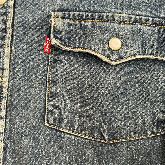 Levi's Dark Blue Denim Shirt with Colorful Patches - Picture 5 of 12